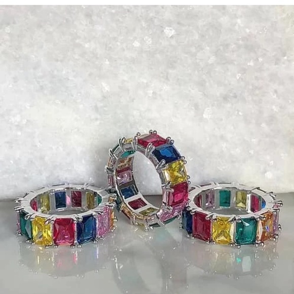 Vibeszn Jewelry - VIBESZN ICED RAINBOW RING